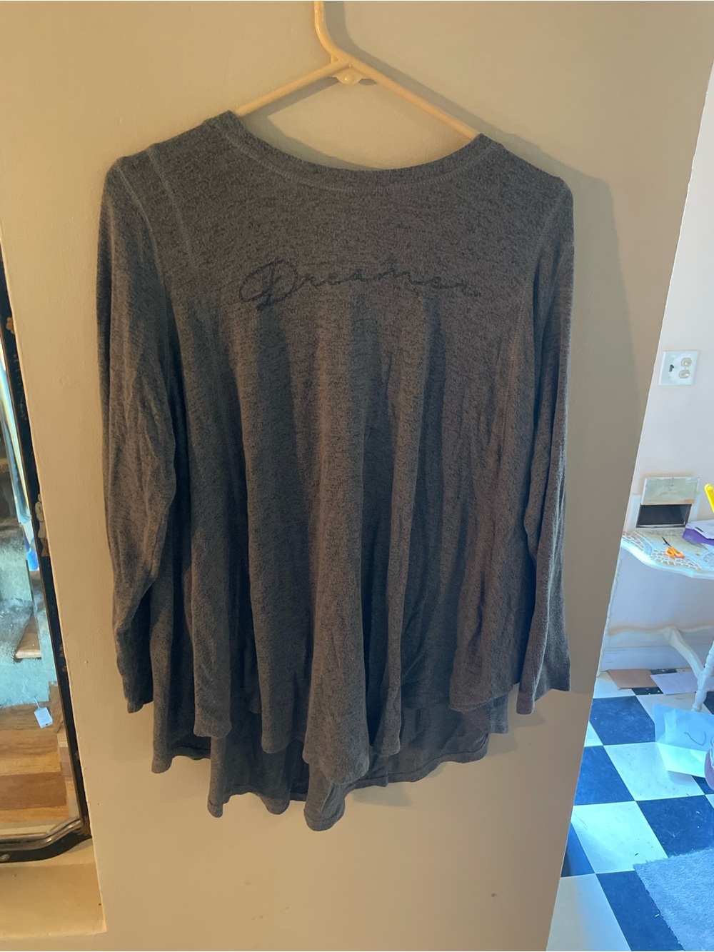 Anybody Women's Charcoal Gray Long-Sleeve Dreamer graphic shirt